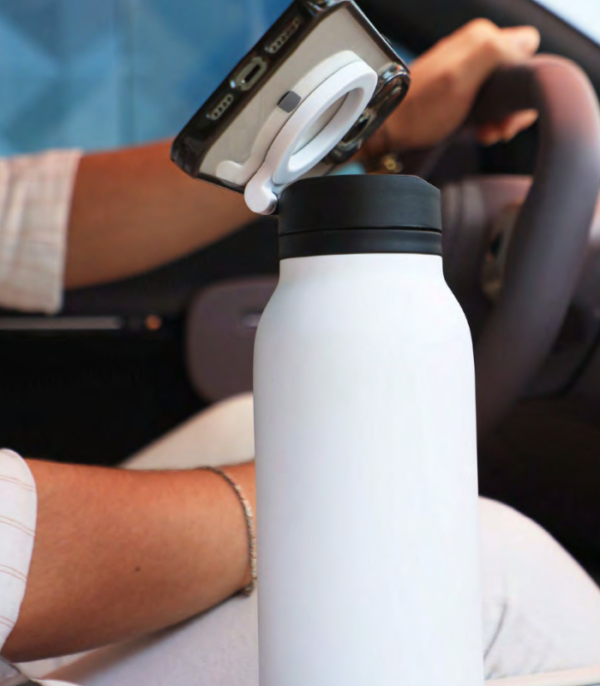 BOTELLA PRO - 900ml Multi-Functional Drink Bottle with Magnetic Phone Loop - Image 16